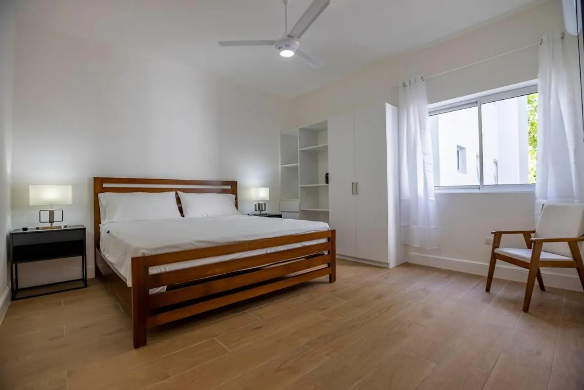 Perla Marina Beachside Apartment Bombita