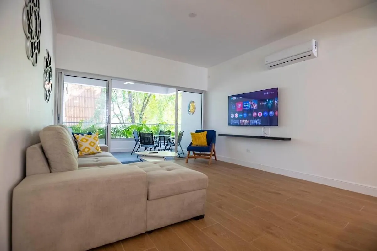 Perla Marina Beachside Apartment Bombita
